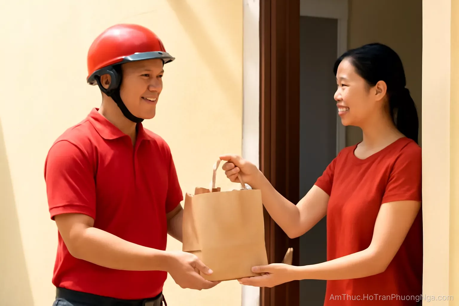 Quán bán trên ứng dụng giao đồ ăn: doanh thu tăng mà lãi không tăng
